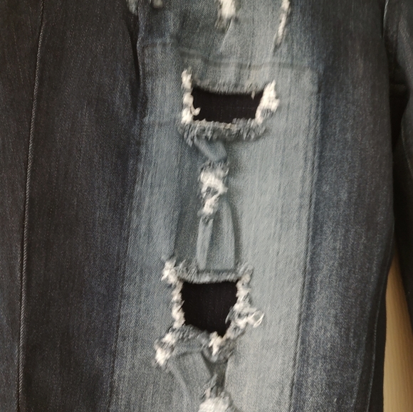 New! Indigo Threads distressed jeans . Dark wash. - Picture 7 of 8